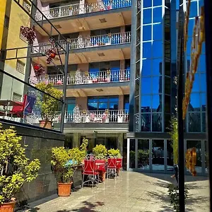 Elysee Hotel
