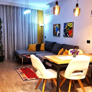 Luxury شقة